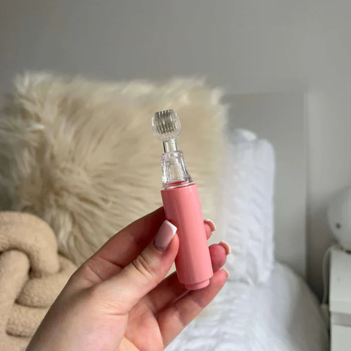 Lip-Boosting Serum™